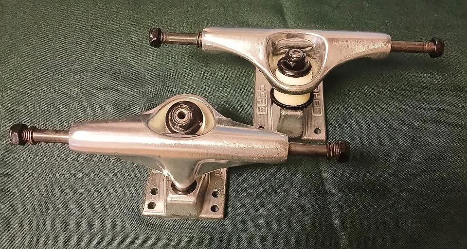 CORE TRUCKS 5.0 HOLLOW SIZE 7.75 FITS 7.5 - 8.0