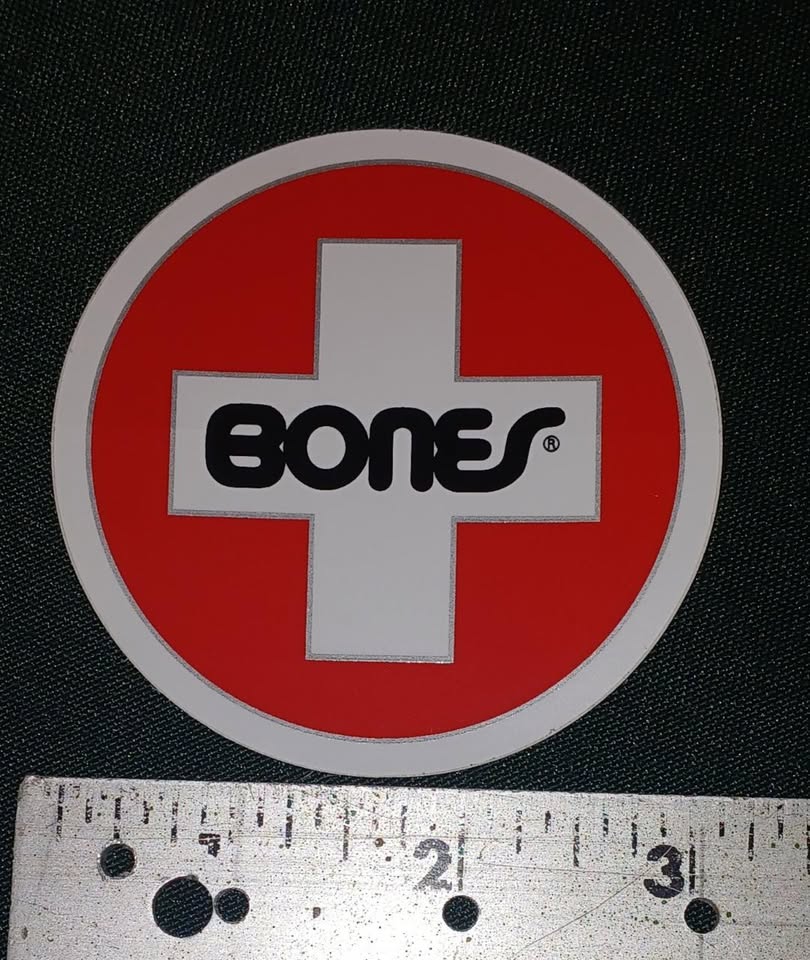 STICKER BONES SWISS ROUND MED 3"