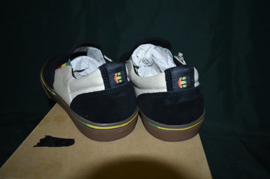 SHOES ETNIES SIZE 8 MARANA SLIP X GRIZZLY