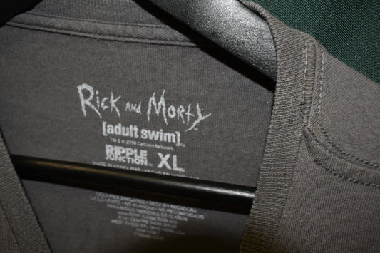 PREOWNED CARTOON SHIRT XL RICK AND MORTY