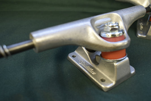 CADILLAC TRUCKS STREET 8.50" RAW