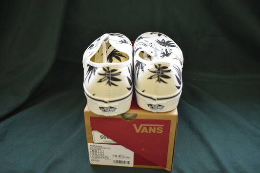 SHOES VANS SIZE MENS 8 WOMENS 9.5 AUTHENTIC BLACK MARSHMELLOW LEAF