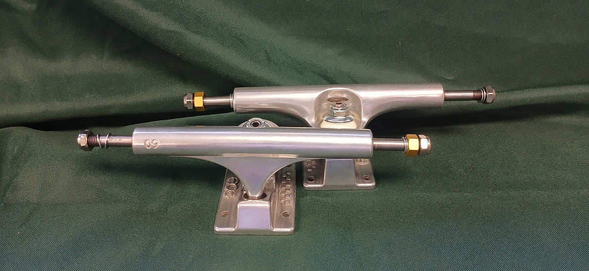 ACE AF1 60 HOLLOW POLISHED TRUCK PAIR 60: fits decks 8.75"–9"