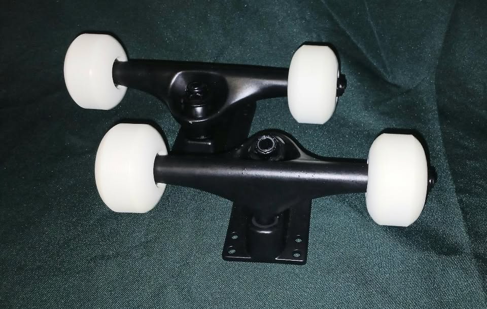 HAVOC TRUCK ASSEMBLY 5.0 BLACK /52MM WHITE/ABEC 9 PAIR SET