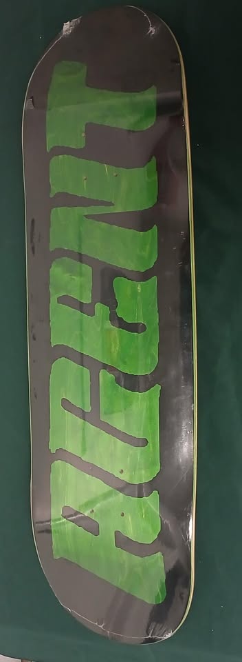 AGENT 9.0 LETTER DECK GREEN