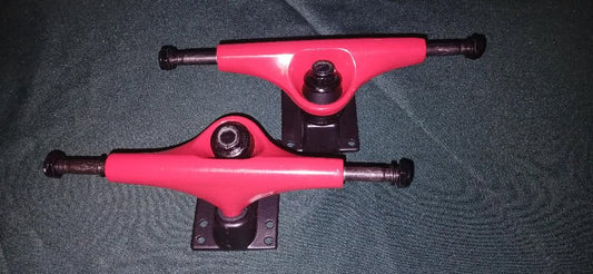 OFF BRAND SIZE 7.75 TRUCKS BLANK RED