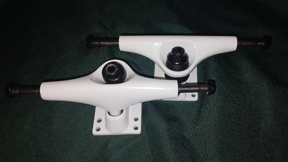 OFF BRAND SIZE 8.0 TRUCKS BLANK WHITE