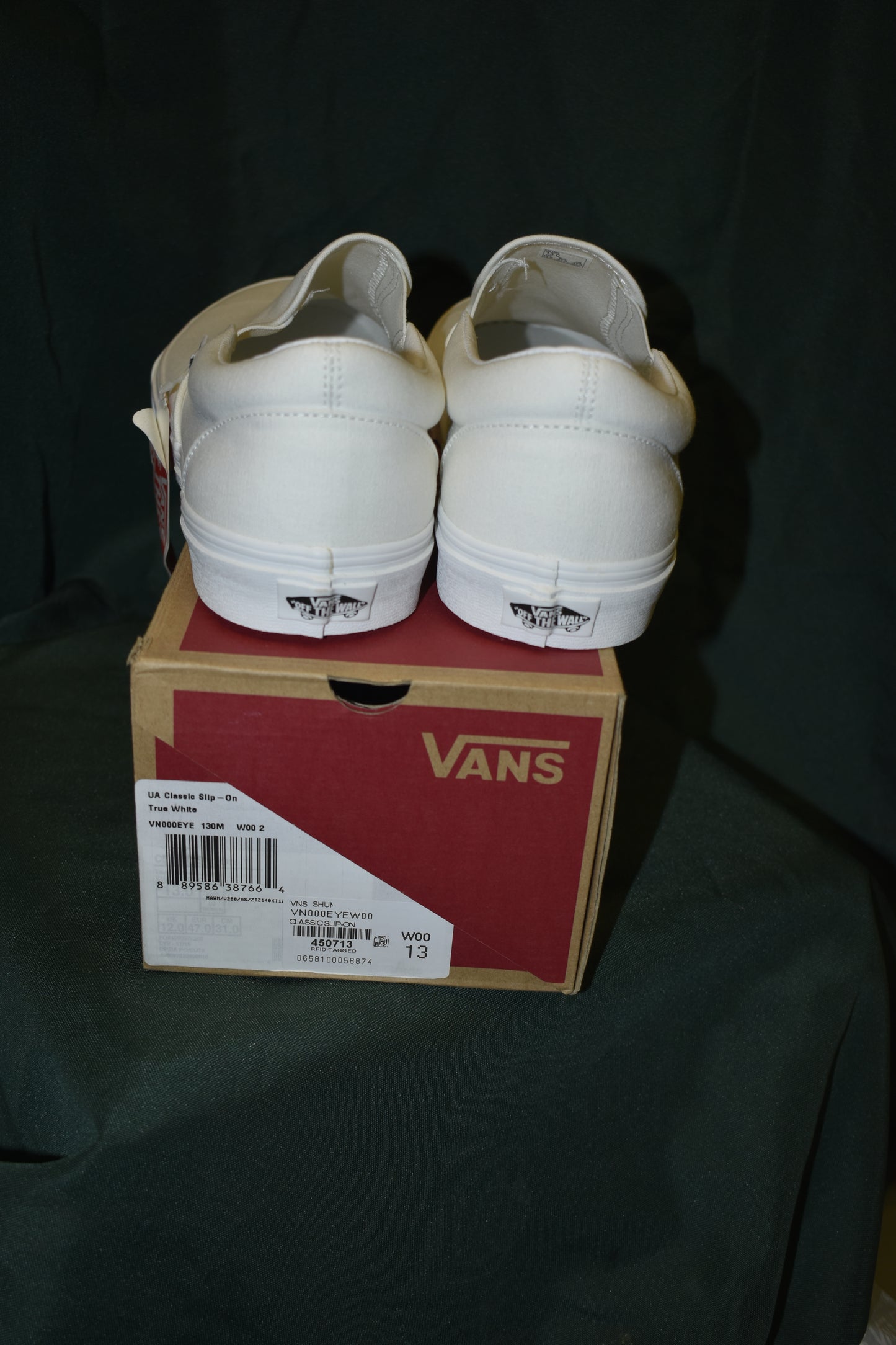 SHOES VANS SIZE MENS 13 CLASSIC SLIP-ON WHITE