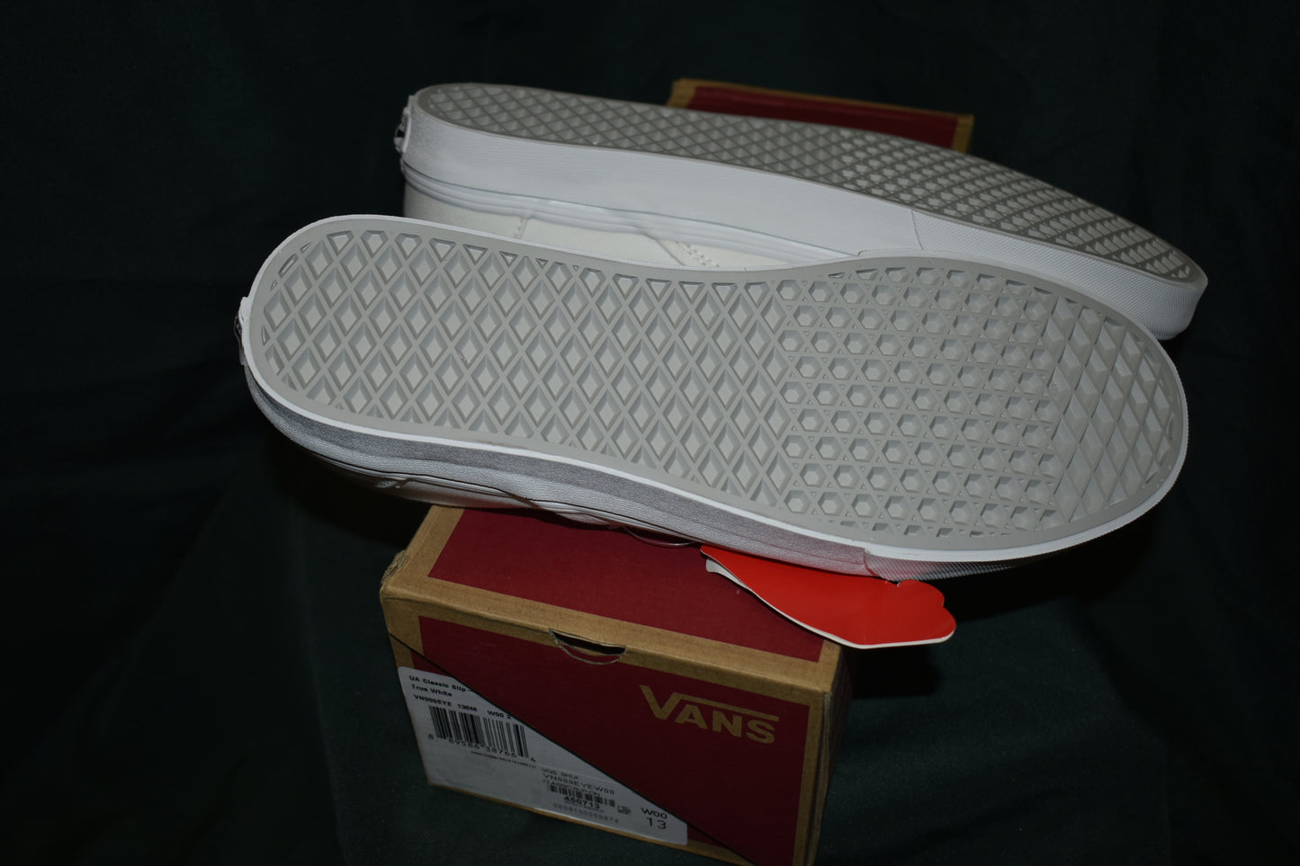 SHOES VANS SIZE MENS 13 CLASSIC SLIP-ON WHITE