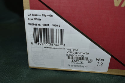 SHOES VANS SIZE MENS 13 CLASSIC SLIP-ON WHITE