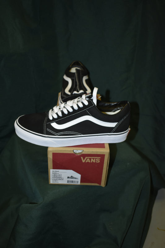 SHOES VANS SIZE 8.5 MENS 10 WOMENS OLD SKOOL BLACK /WHITE