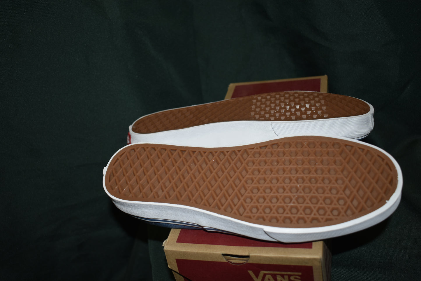 SHOES VANS SIZE MENS 7.5 WOMENS 9 AUTHENTIC NAVY