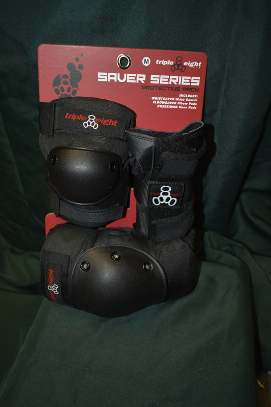 TRIPLE 8 SAVER SERIES 3 PACK PADS BLACK MEDIUM
