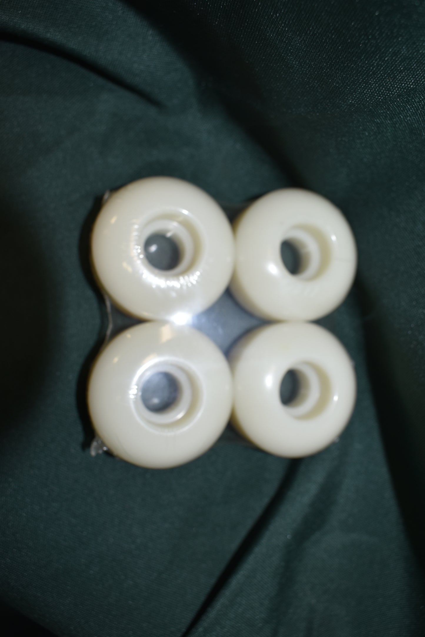 PLAN B 52MM RED WALL WHEELS