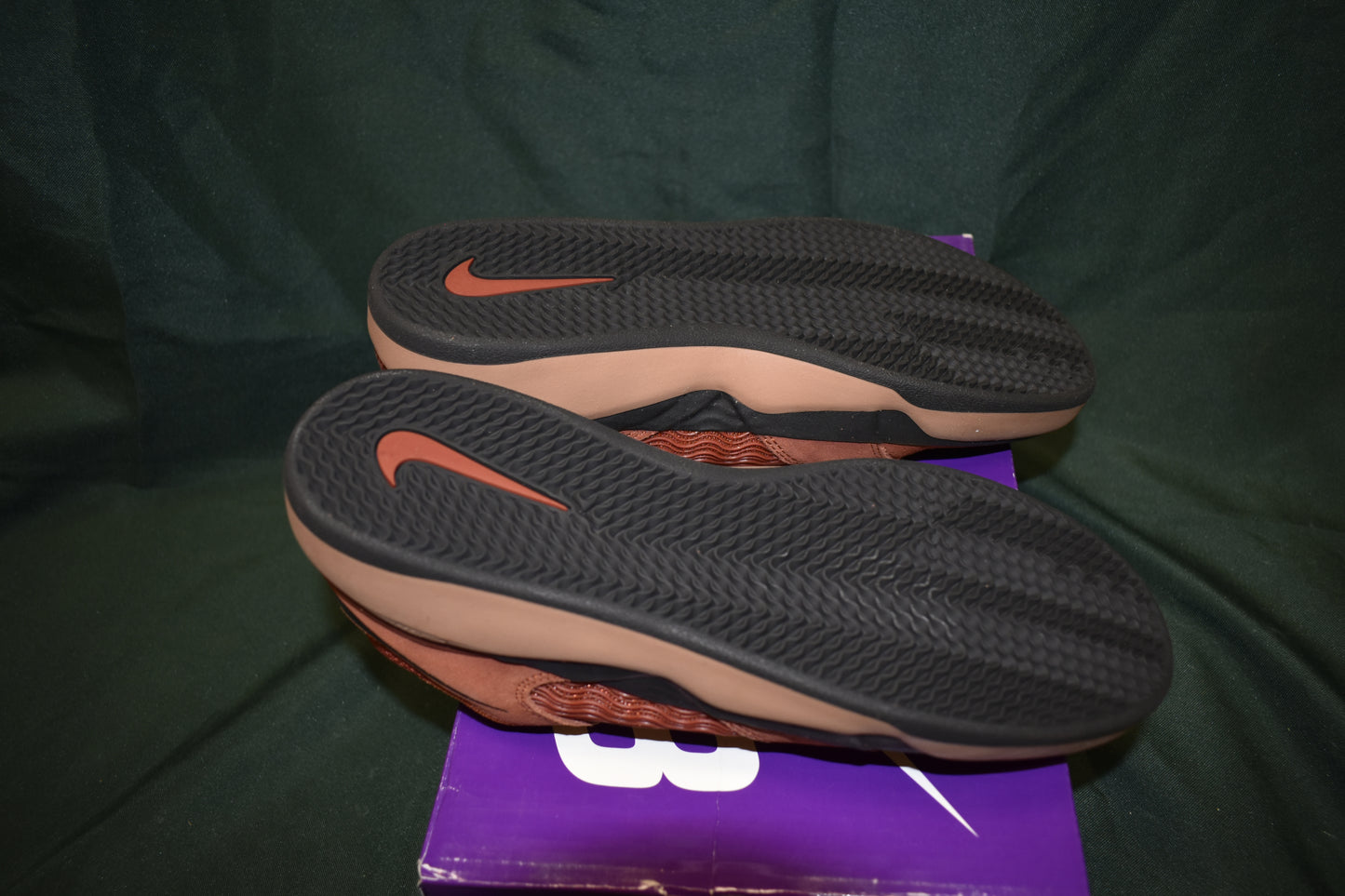 SHOES NIKE SB SIZE 8.5 MEN 10 WOMENS ISHOD ORANGE