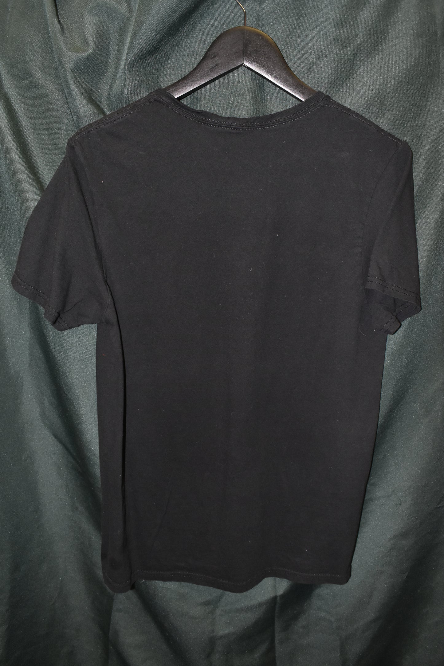 PREOWNED CARTOON SHIRT MEDIUM HELLO KITTY TOWN