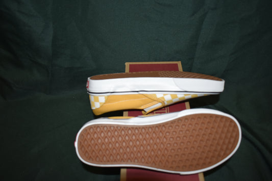 SHOES VANS SIZE MENS 8 WOMENS 9.5 CLASSIC SLIP-ON YELLOW/WHITE CHECKER