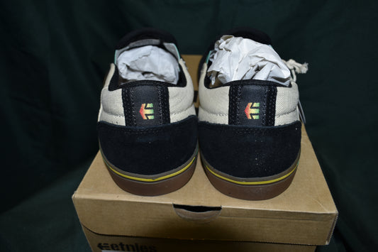SHOES ETNIES SIZE 9.5 MARANA SLIP X GRIZZLY