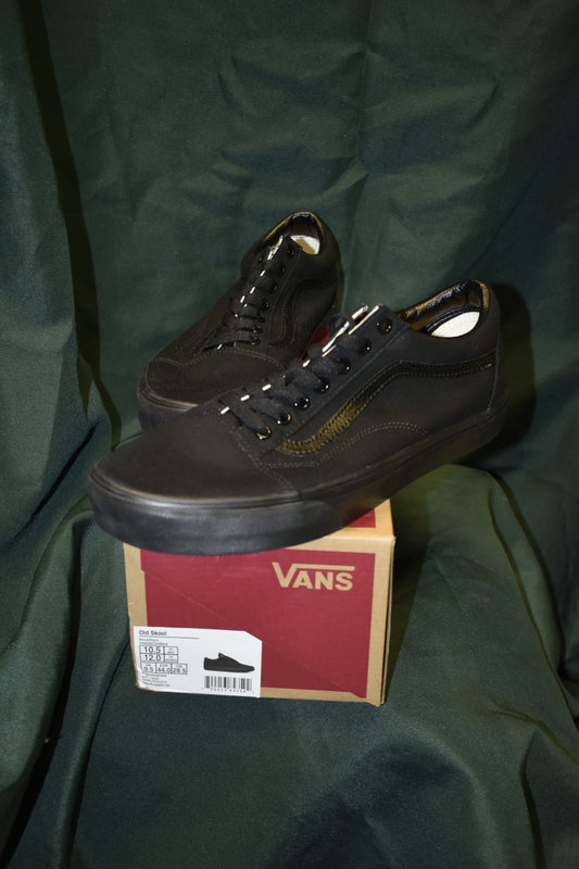 SHOES VANS SIZE 10.5 MENS 12 WOMENS OLD SKOOL BLACK / BLACK