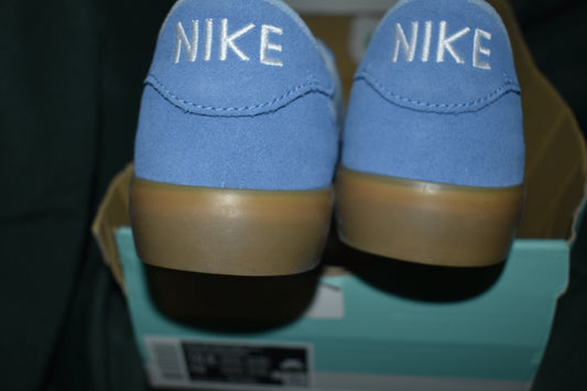 SHOES NIKE SB SIZE 10.5 MEN 12 WOMENS HERITAGE VULC