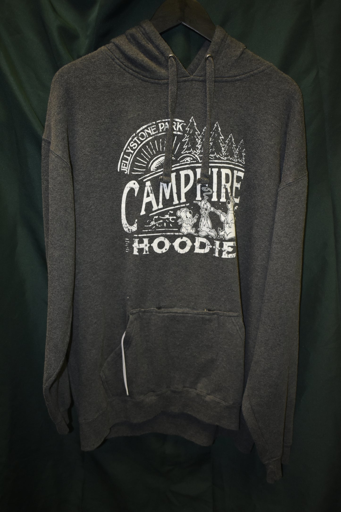 PREOWNED CARTOON HOODIE 2XL YOGI BEAR YELLOW STONE