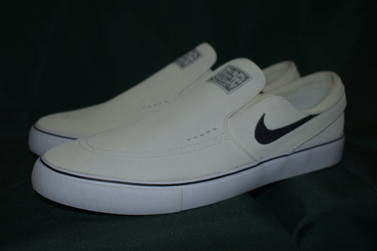 SHOES NIKE SB SIZE 11.5 JANOSKI SLIP SUMMIT WHITE