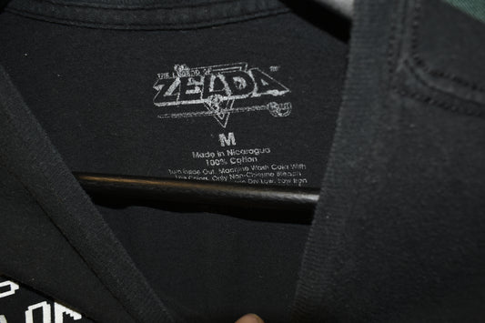 PREOWNED GAMER SHIRT MEDIUM ZELDA
