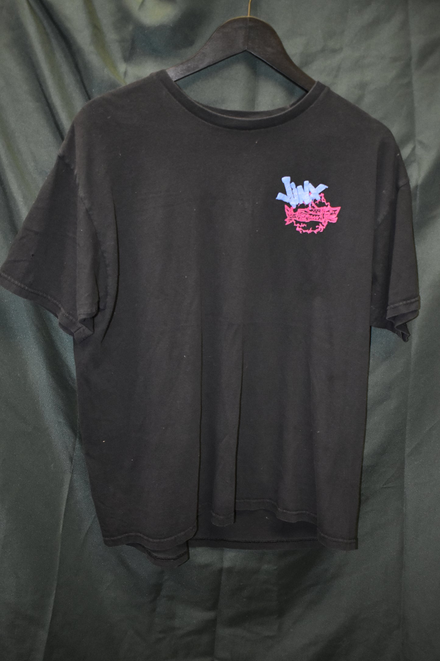 PREOWNED GAMER SHIRT XL JINX ARCANE LEAUGE OF LEGENDS