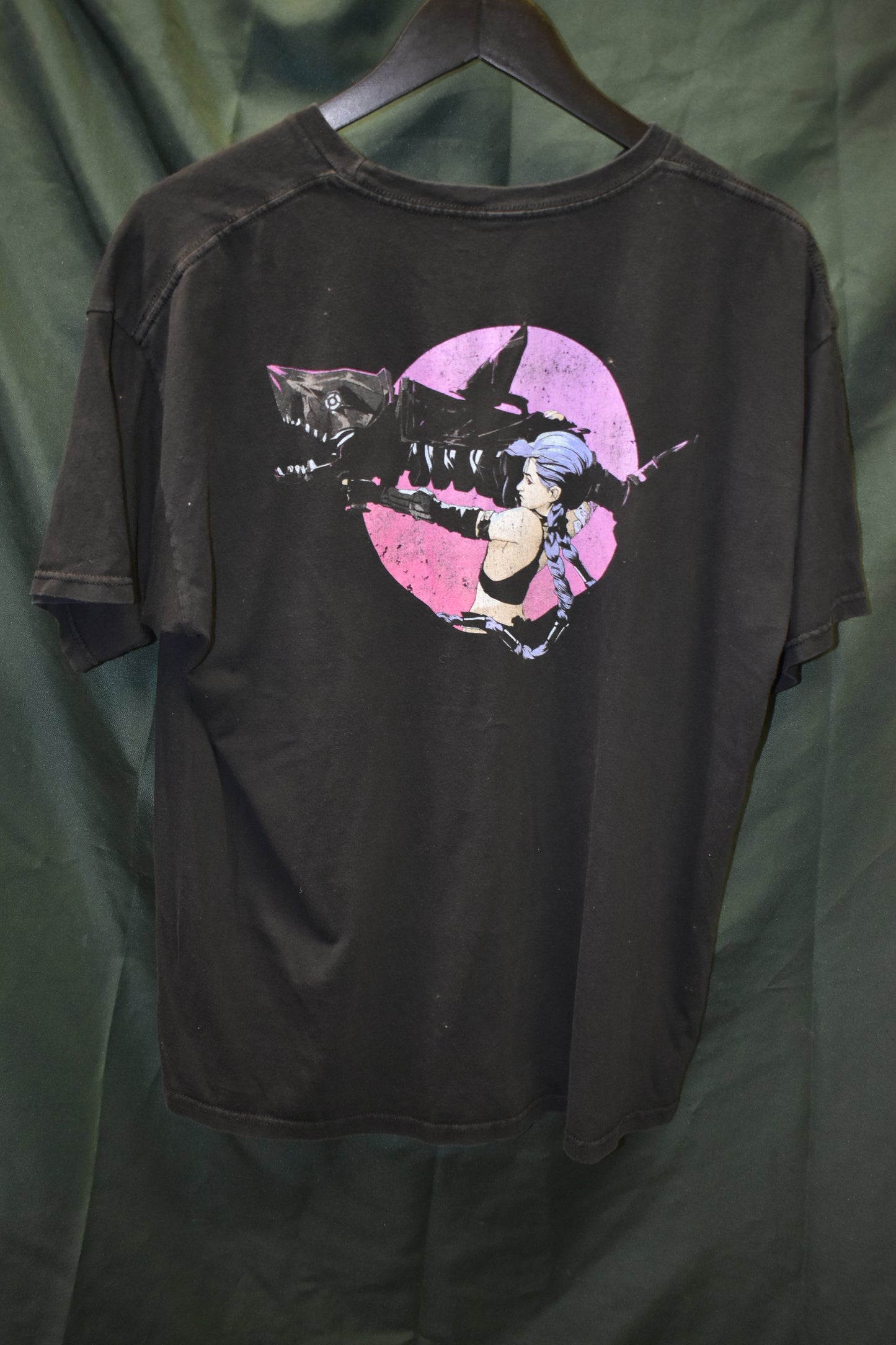 PREOWNED GAMER SHIRT XL JINX ARCANE LEAUGE OF LEGENDS