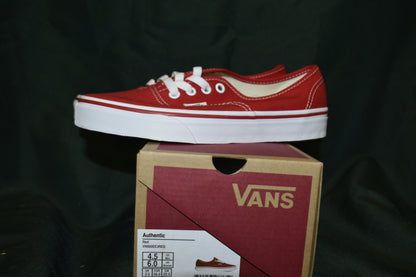 SHOES VANS SIZE MENS 4.5 AUTHENTIC RED