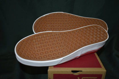 SHOES VANS SIZE MENS 4.5 AUTHENTIC RED