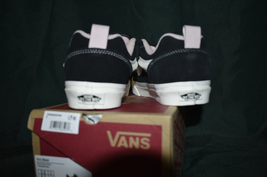 SHOES VANS SIZE KIDS 11 BLACK/WHITE