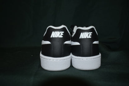 SHOES NIKE 7 MENS COURT ROYALE BLACK/WHITE