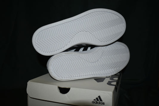 SHOES ADIDAS SIZE 7 MENS GRAND COURT 2.0 BLACK/WHITE