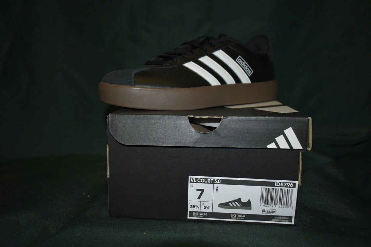 SHOES ADIDAS SIZE 7 MENS VL COURT 3.0 BLACK/WHITE/GUM