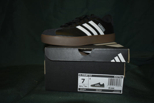 SHOES ADIDAS SIZE 7 MENS VL COURT 3.0 BLACK/WHITE/GUM