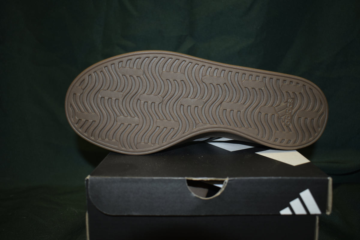 SHOES ADIDAS SIZE 7 MENS VL COURT 3.0 BLACK/WHITE/GUM