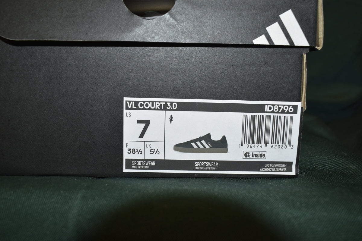 SHOES ADIDAS SIZE 7 MENS VL COURT 3.0 BLACK/WHITE/GUM