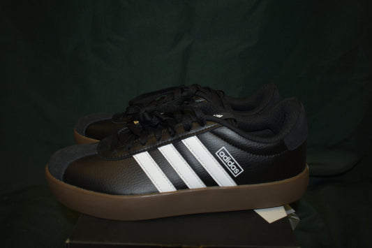 SHOES ADIDAS SIZE 7 MENS VL COURT 3.0 BLACK/WHITE/GUM