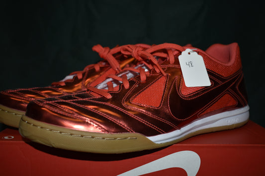 SHOES NIKE 13 MENS GATO LV8 RED/WHITE/GUM