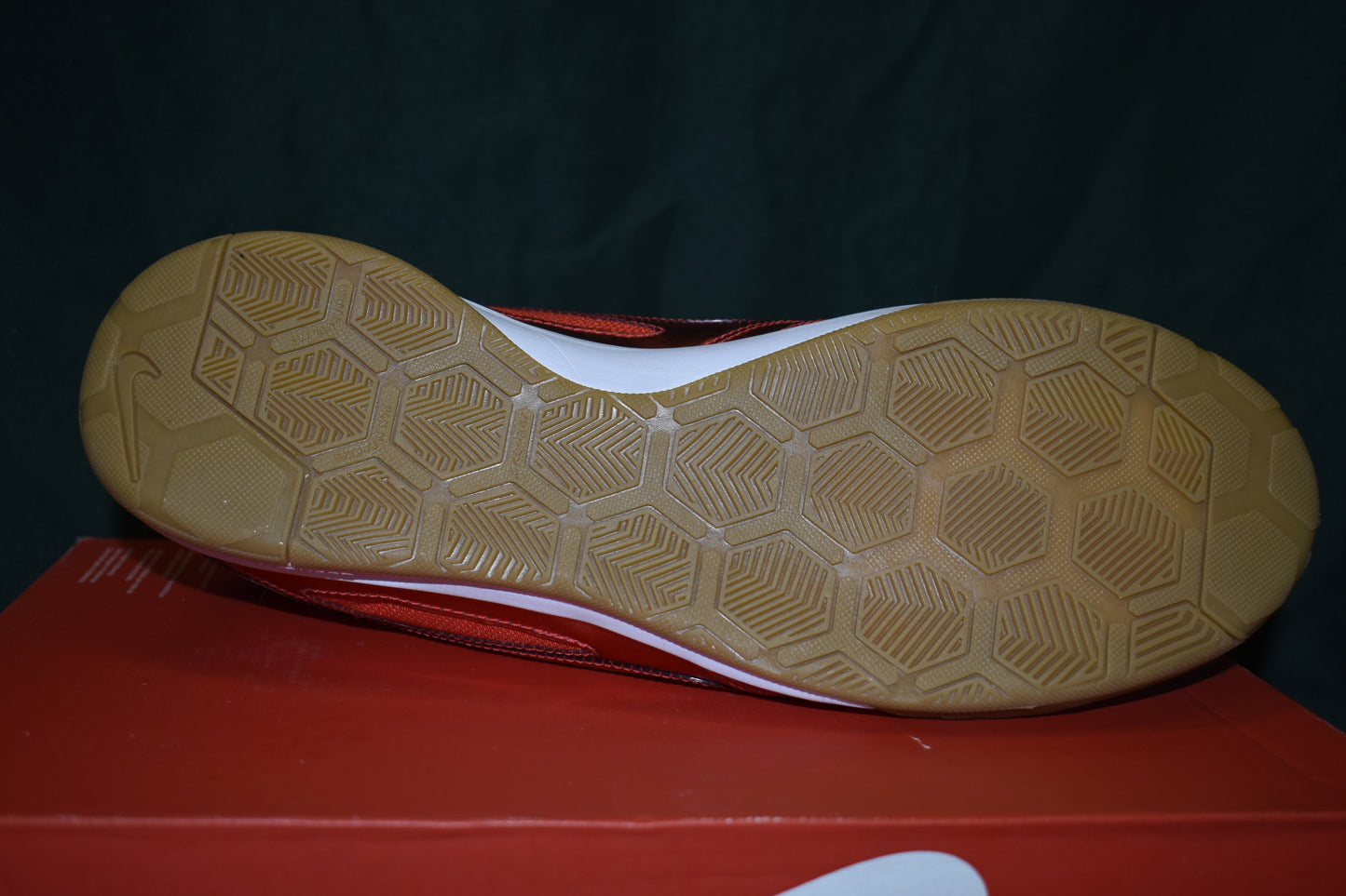 SHOES NIKE 13 MENS GATO LV8 RED/WHITE/GUM
