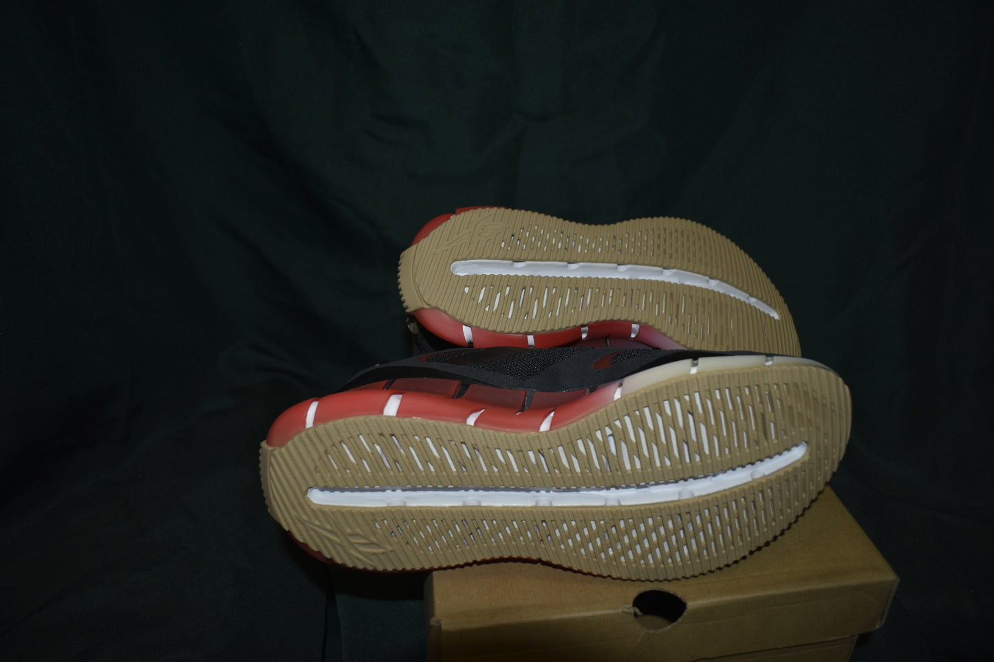 SHOES REEBOK SIZE 8 WOMENS KINETICA HORIZON