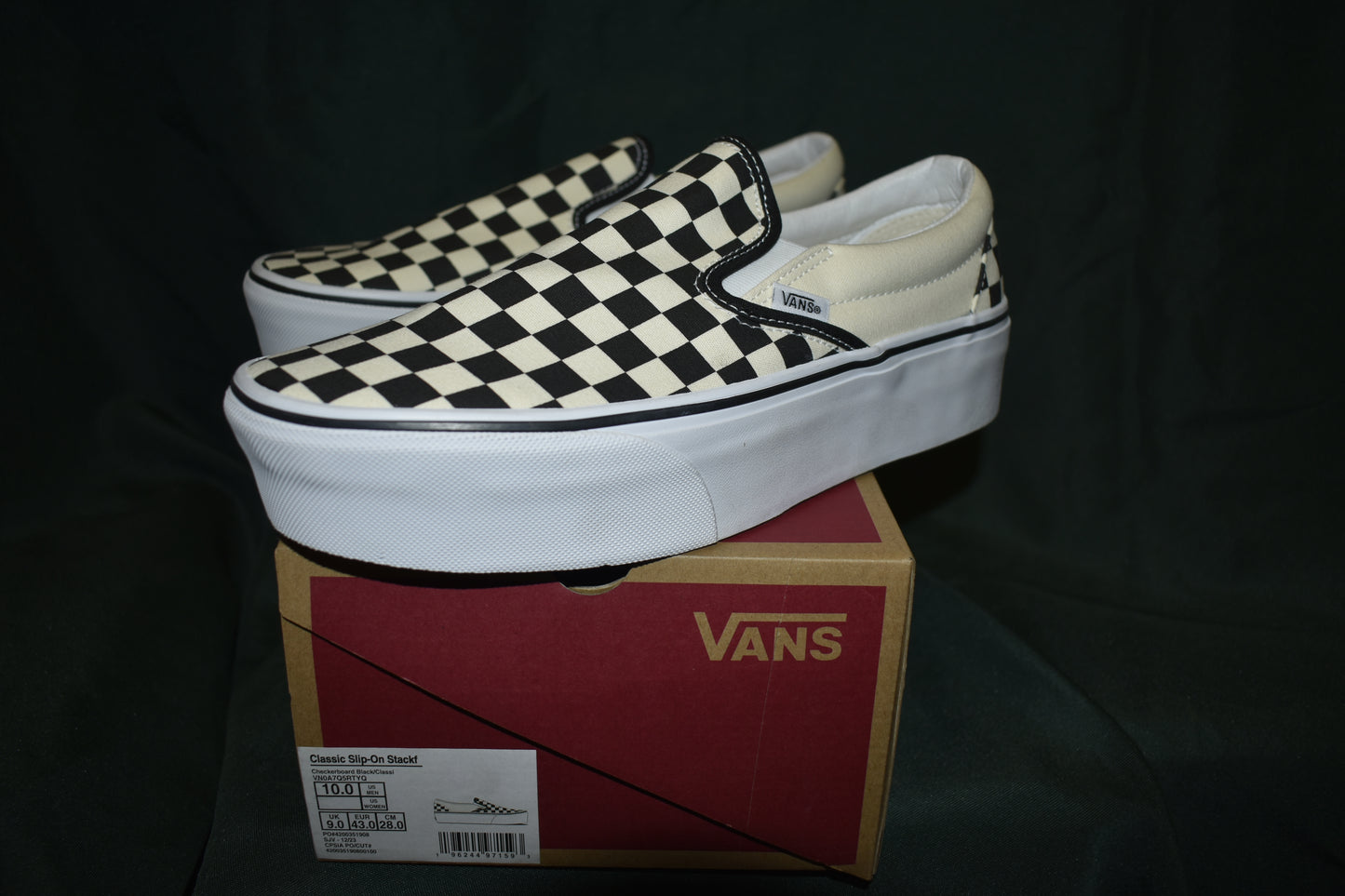 SHOES VANS SIZE MENS 10 CLASSIC SLIP-ON BLACK/WHITE CHECKER STACK