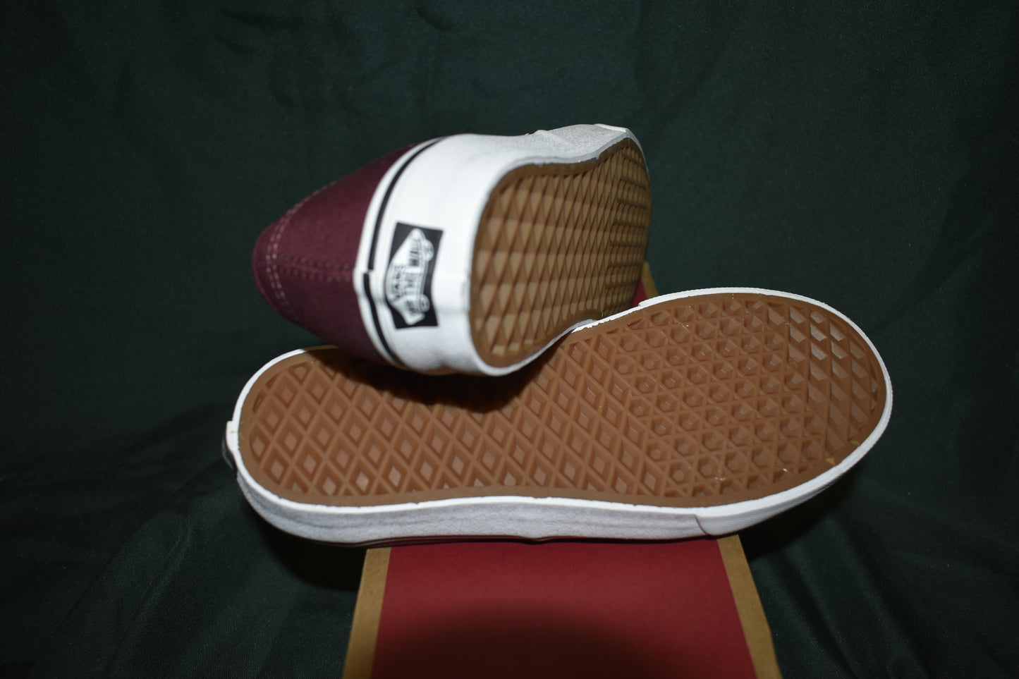 SHOES VANS SIZE MENS 6.5 WOMENS 8 AUTHENTIC PORT ROYALE/BLACK