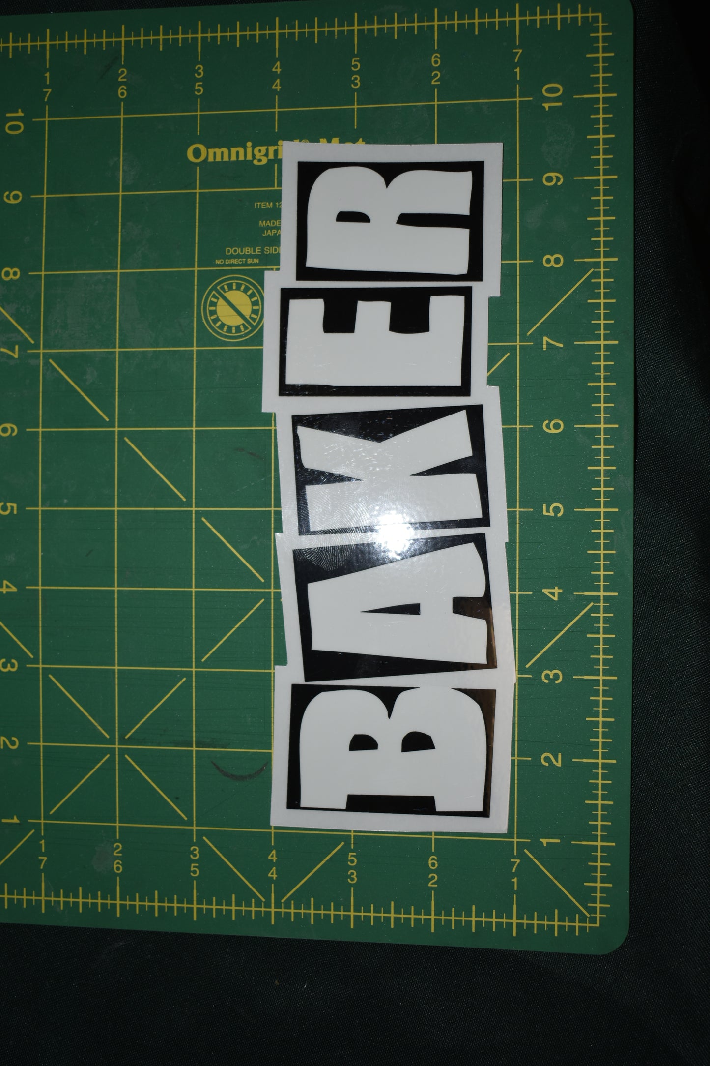 STICKER 9.5" BAKER BRAND LOGO