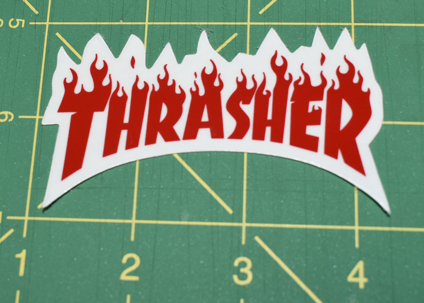 STICKER THRASHER FLAME 3"