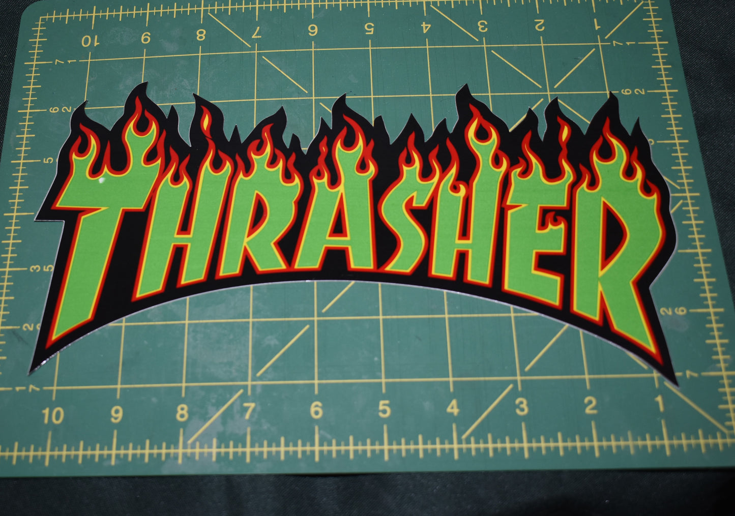 STICKER THRASHER 10" FLAME LARGE