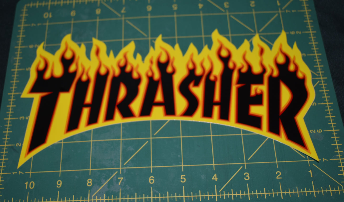 STICKER THRASHER 10" FLAME LARGE