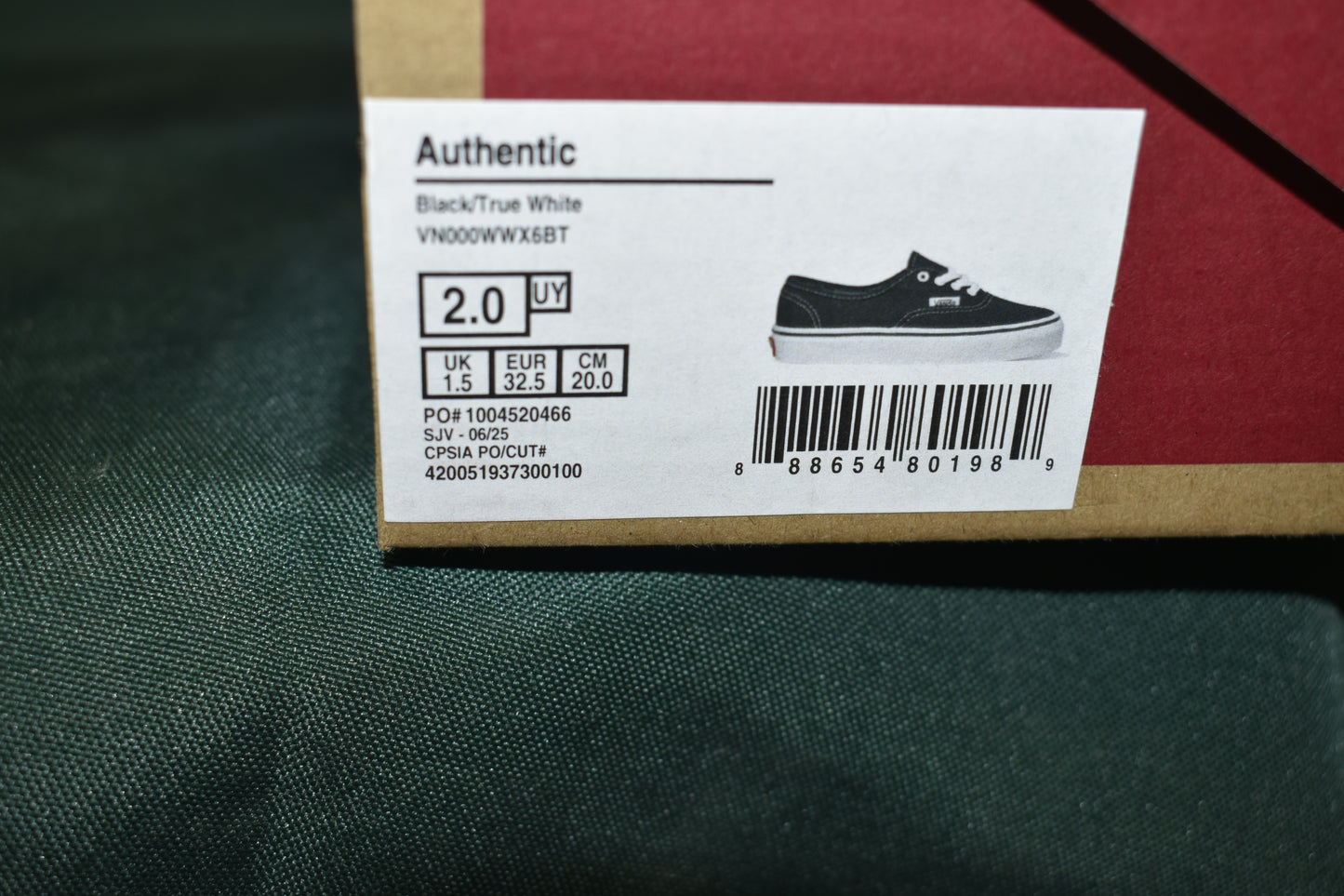 SHOES VANS SIZE 2 AUTHENTIC BLACK/WHITE