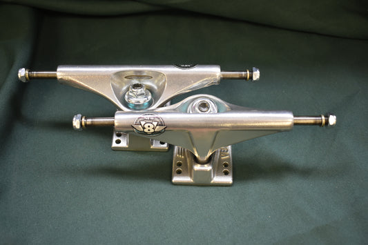 VENTURE TRUCKS 5.6 HI V8 POLISHED X 2